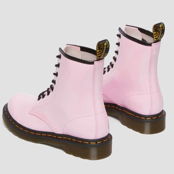 DR MARTENS 1460 W Patent Leather Lace Up Boots in Pale Pink Women's 9 NIB - Picture 4 of 16